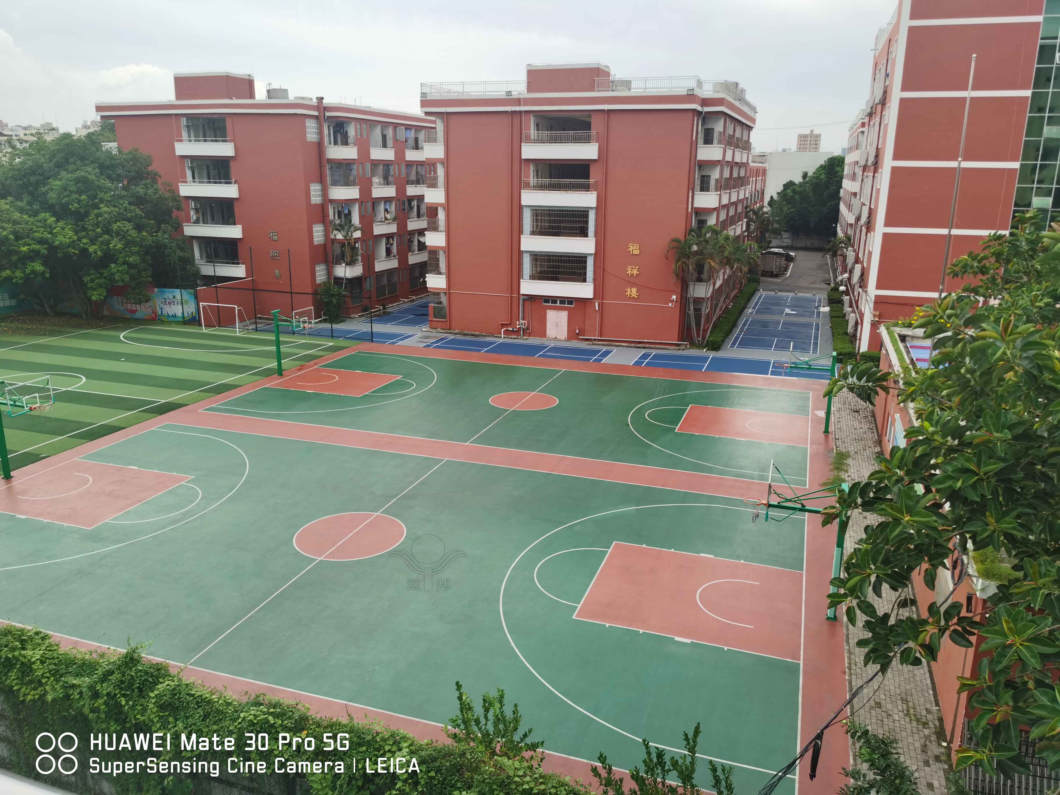 建一個(gè)籃球場(chǎng)需要多少錢